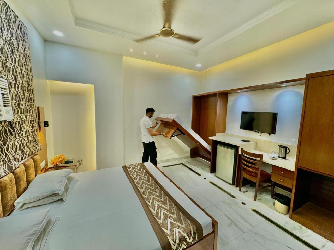 Hotel C Park - Karol Bagh, New Delhi المظهر الخارجي الصورة
