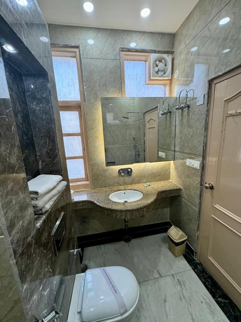 Hotel C Park - Karol Bagh, New Delhi المظهر الخارجي الصورة